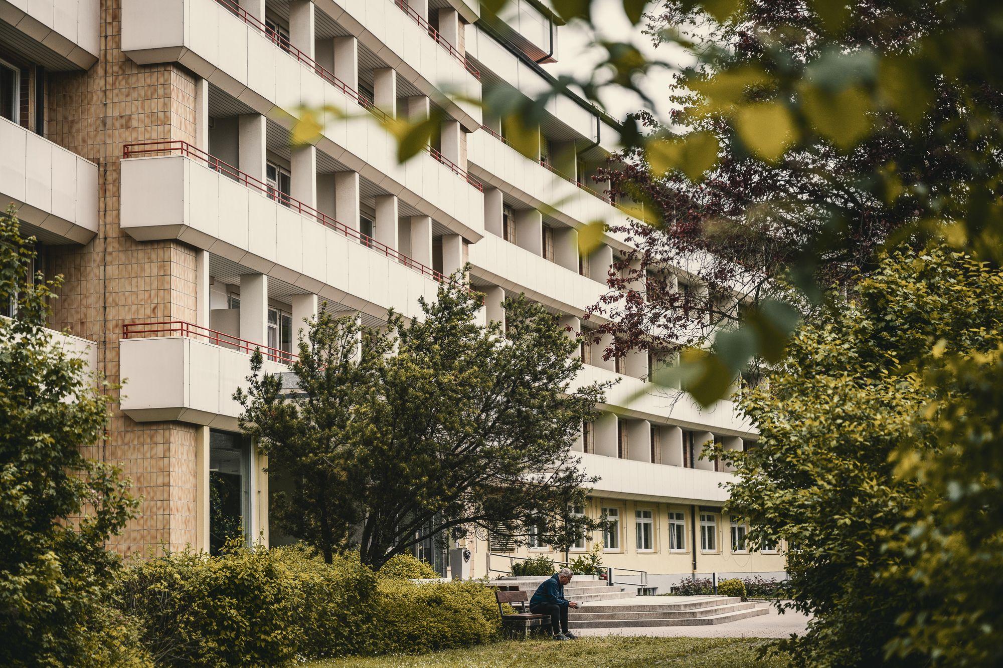 Außenansicht der Rehaklinik Lautergrund